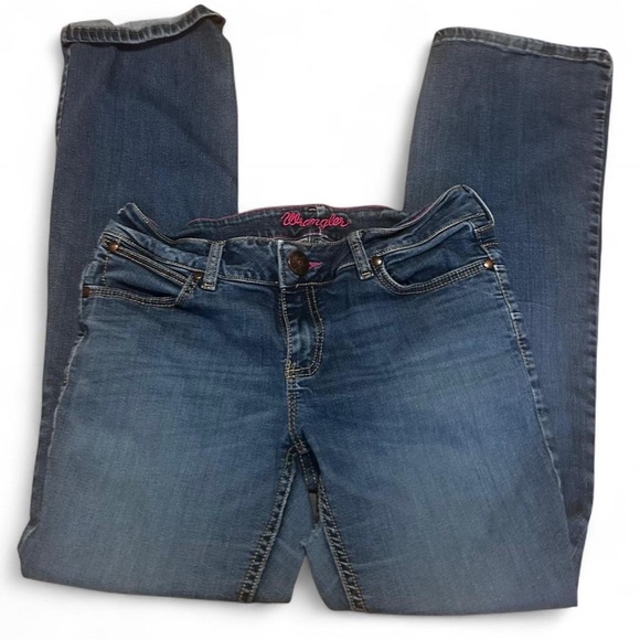 Wrangler Women's Classic Blue Straight Leg Jeans - Picture 1 of 4